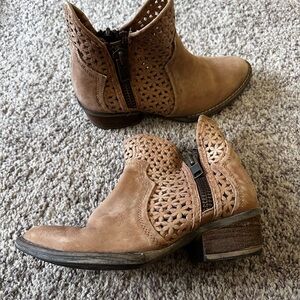 Circle G Tan Perforated Ankle Booties
